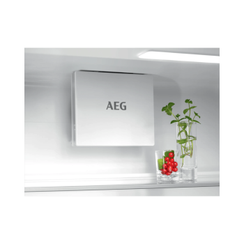 AEG EK7E75S2 - Kühl- / Gefrierkombination - Weiß