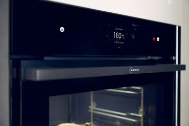 Neff B64VT73N0, Einbau-Backofen mit Dampfunterstützung