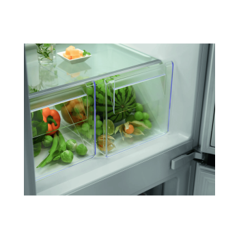 Electrolux LNA7NE18S - Kühl- / Gefrierkombination - Weiß