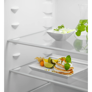 Preview: Electrolux LNA7NE18S - Kühl- / Gefrierkombination - Weiß