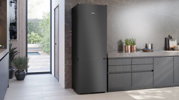 Siemens KG49NVXCG, Freistehende Kühl-Gefrier-Kombination mit Gefrierbereich unten