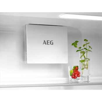 AEG NSC7G751ES - Kühl- / Gefrierkombination - Weiß