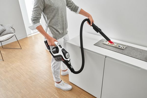 Bosch BSS715CARP, Akku-Staubsauger