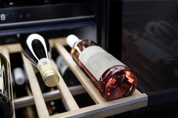Siemens KU21WAHG0, Einbau-Weinkühlschrank