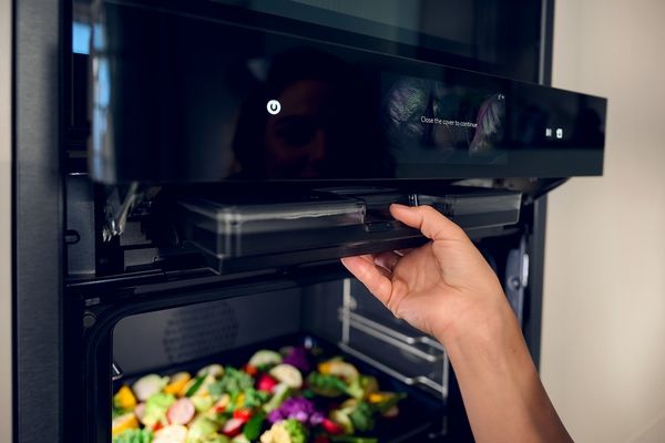 Neff B64VT73N0, Einbau-Backofen mit Dampfunterstützung
