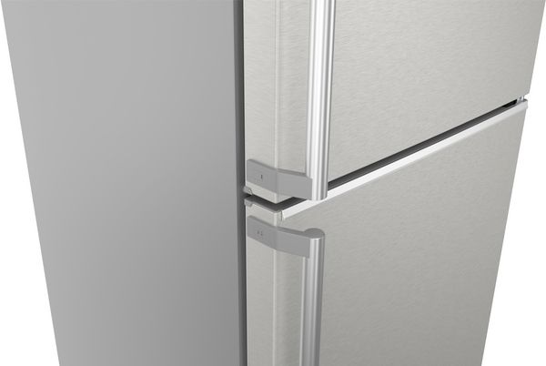 Siemens KG39NAIBT, Freistehende Kühl-Gefrier-Kombination mit Gefrierbereich unten