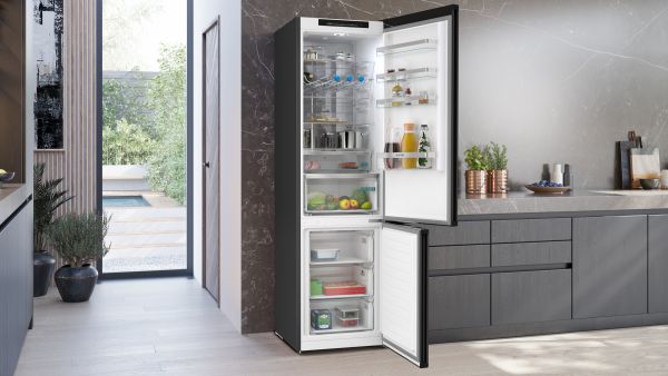 Siemens KG39NVX2G, Freistehende Kühl-Gefrier-Kombination mit Gefrierbereich unten