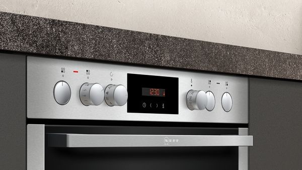 Neff E2CCG6AN0, Einbau-Herd