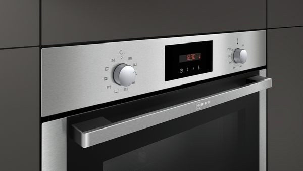 Neff B2CCG6AN0, Backofen