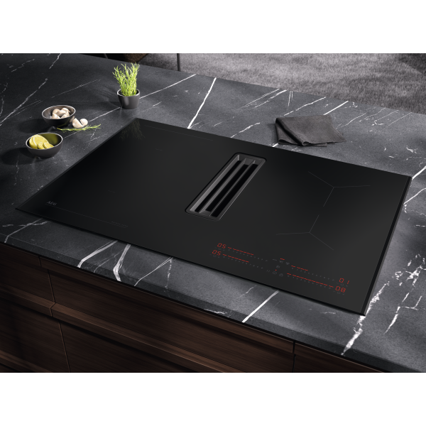 AEG XCB6845AB - Schwarz