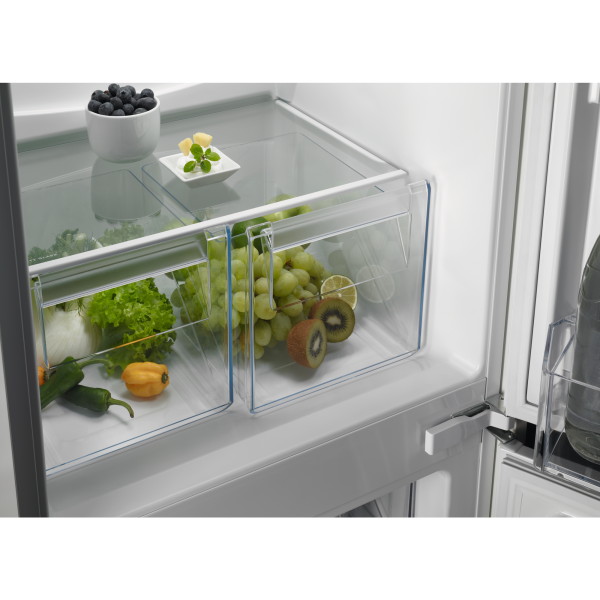 Zanussi ZNLN16ES - Kühl- / Gefrierkombination - Weiß